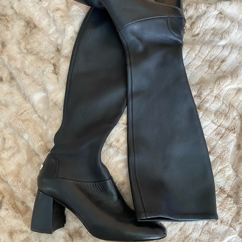 Tory Burch Black Leather Boots Size 8.